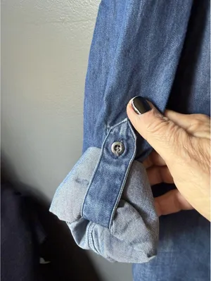 NWT’s Bandolino XL Denim Shirt with Lace-Up Front thumbnail 6