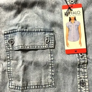 NWT BUFFALO DAVID BITTON Women's Medium Blue Shirt Soft Acid Wash Utility SS NEW thumbnail 4