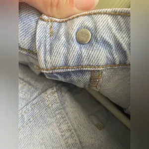 Levis Vintage 90s JEANS‎ Size 25 Raw hem 17512-4375 thumbnail 2