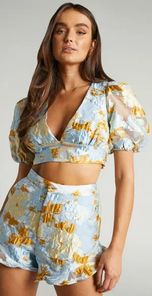 Showpo. Brailey Puff Sleeve Crop Top Blue Size 8 thumbnail 1