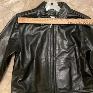 Liz Claiborne Leather Jacket. BNWOT. Mint! Sz P. thumbnail 7