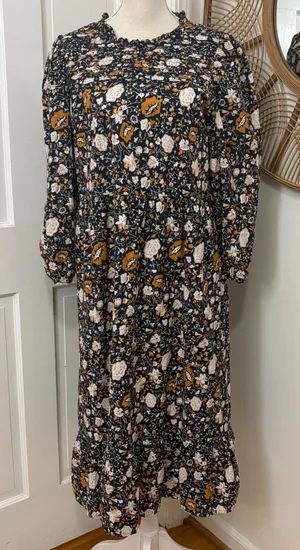 Universal Threads Fall Floral Tiered Midi Dress M Cottagecore Boho‎ Prairie Rustic Modest Teacher thumbnail 1