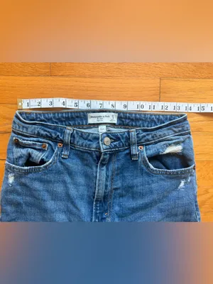ABERCROMBIE & FITCH Curve Love The Mom High Rise Distressed Medium‎ Wash Jean 27 thumbnail 4
