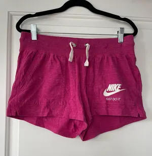 Nike sweat shorts thumbnail 1