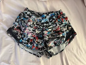 Lululemon Shorts Hotty Hot 2.5" thumbnail 1