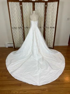 Beautiful Vintage 90s Mary’s Bridal Strapless Wedding Gown thumbnail 5