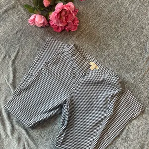 Michaels Men's Black and White Patterned Chinos Size 28 thumbnail 4