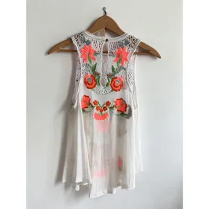 Free People Embroidered Crochet Lace Floral Tank Top Ivory Coral XS Boho Festiv. thumbnail 2