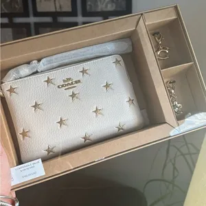 Authentic COACH Leather glitter stars wristlet and 2 charms set in box 🎁 thumbnail 2