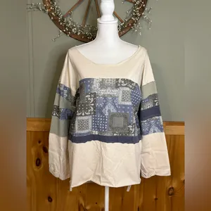 Oli & Hali Blue and Cream Patchwork Long Sleeve High/Low Top size Small thumbnail 3
