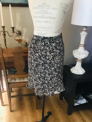 Vintage 35th & 10th Brown Floral Print Flounce Skirt with Ruffle Hem Sz S thumbnail 5
