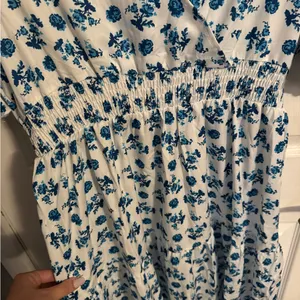 Floral Blue and White Dress thumbnail 3