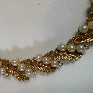 Vintage‎ Trifari Gold Tone Faux Pearl Leaf Necklace & Bracelet Set thumbnail 3