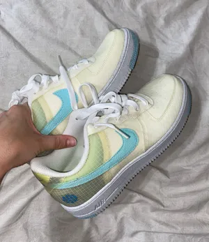Nike Air Force 1 thumbnail 1
