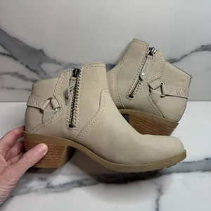 Teva Women's Beige Leather Foxy Ankle Boot Sz 7.5 Western Boho Festival Side Zip thumbnail 5
