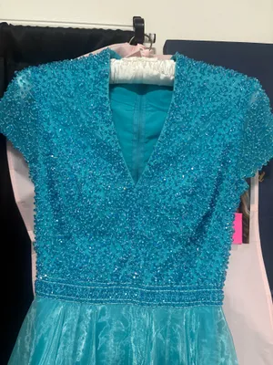 Sherri Hill Prom Dress thumbnail 4