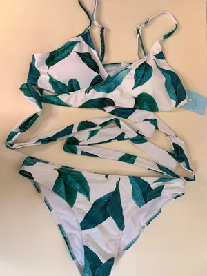 NWT- Cupshe Leaf Print Wrap Bikini Green White Crisscross - Med Bottom-Large top thumbnail 2