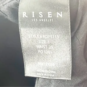 RISEN High Rise Crossover Released Frayed Hem Two Tone Black Wash Denim Jeans 25 thumbnail 5