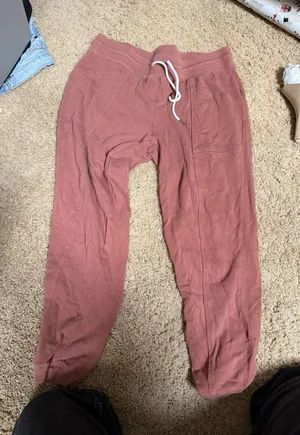 Old navy red joggers  thumbnail 1