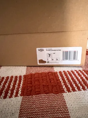 UGG Classic Ultra Mini Platform thumbnail 2