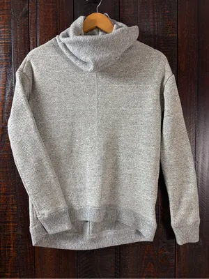 Abercrombie & Fitch Women’s Gray Fleece Sweater Pullover XS thumbnail 2