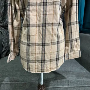 Women Plaid Tan & Black Collared Long Sleeve Buttondown Relaxed Fit Shirt‎ Sz L thumbnail 9