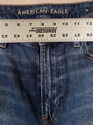 American Eagle Mom Jean Strigid Raw Hem Medium Blue Denim High-Rise Size 8 thumbnail 9