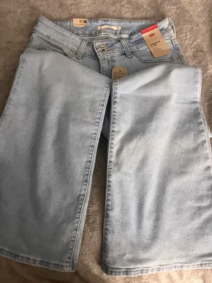 Super Low Flare Levi’s Bootcut thumbnail 1