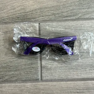 Vitalant plastic sunglasses NWT Black thumbnail 2