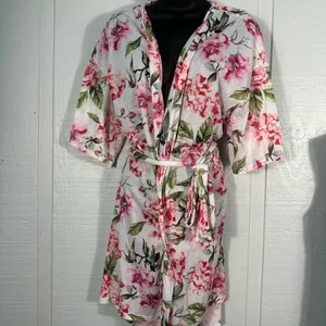 Show Me Your Mumu Floral Short Sleeve Brie Robe Size Small EUC thumbnail 3