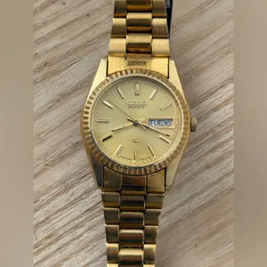 Seiko SQ Presidential Gold Plated Ladies Watch Gold Dial Hands Markers Day Date thumbnail 5