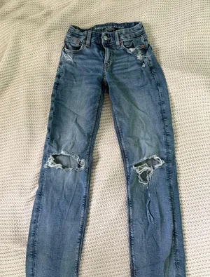 American Eagle Low-Rise Jeans thumbnail 2