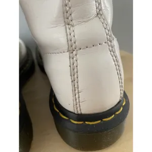 Dr Martens Boots Smooth White Patent Leather Pascal Womens 6 AirWair Docs 1460 thumbnail 9