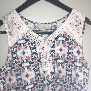 Carolyn Taylor floral tank top with lace L thumbnail 3
