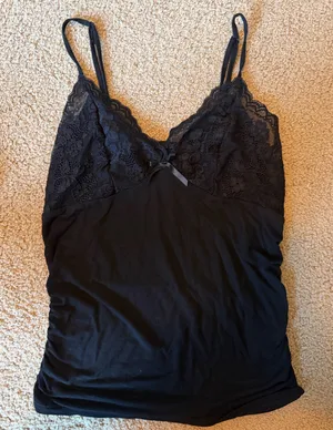 Black lace top thumbnail 1