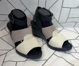 Sorel Joanie Wedge Sandals 10‎ Black Snake Embossed Leather Ankle Strap NL2852 thumbnail 1