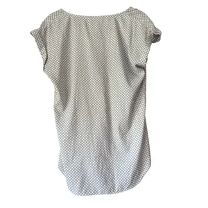 Express‎ Women's Polka Dot Top Blouse Gold Zipper Detail Short Sleeve thumbnail 2