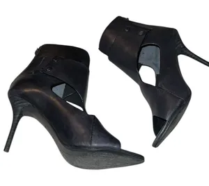 Max Studio Black Leather Elegant Women's Shoes Size 5 thumbnail 1