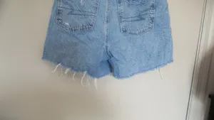 American Eagle Outfitters baggy mom short shorts ripped in light wash blue size 4. thumbnail 9