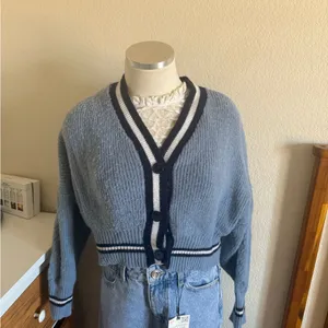 YesStyle Blue and White Cardigan thumbnail 5