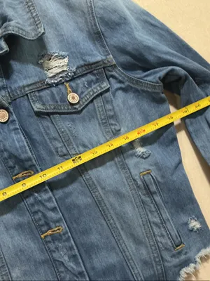 KanCan Medium Blue Distressed Cropped Denim Jacket thumbnail 4