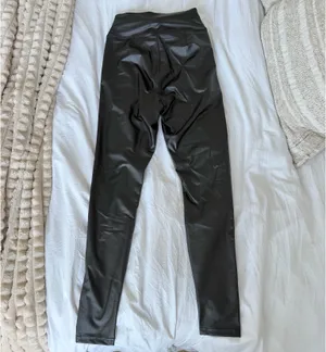 Aerie Black Faux Leather Leggings thumbnail 4