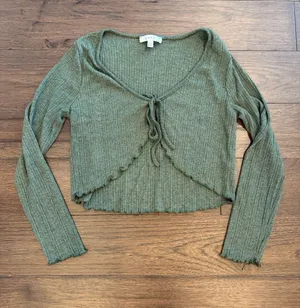 Gaze Knit Crop Cardigan Sweater Open Front Tie Women in Green XS - C33-059 thumbnail 1