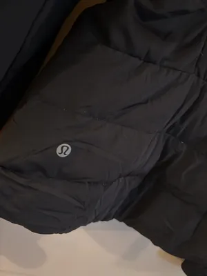 lululemon Down For It All Down Jacket 700 Fill Size 10 Black thumbnail 7
