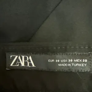 Zara Women's Black Straight Leg High Waist Ankle Career Trousers Dress Pants 30 thumbnail 4