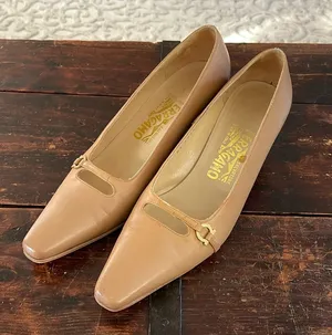 Salvatore Ferragamo Tan Mary Jane Kitten Heels Size 7.5 thumbnail 1