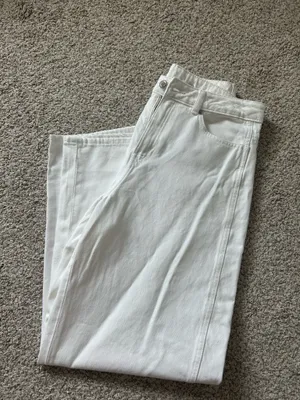 Women’s white wide leg belted jeans H&M thumbnail 12