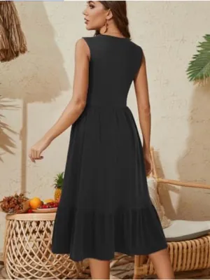 Sleeveless Black Maxi Dress - Classic Everyday thumbnail 5