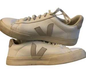 Veja Campo women's sneakers size 8 thumbnail 1