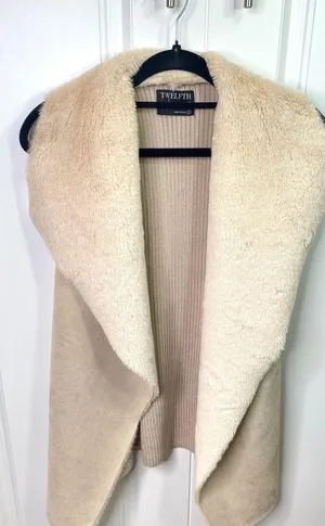 Twelfth Love Make Snow Angels Faux Fur Shawl Vest thumbnail 11